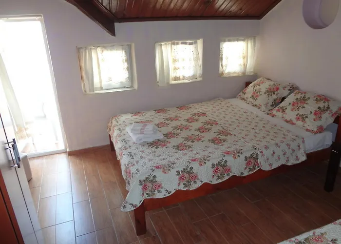 מלון Loren צ'נקלה