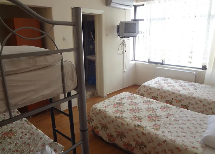 מלון Loren צ'נקלה